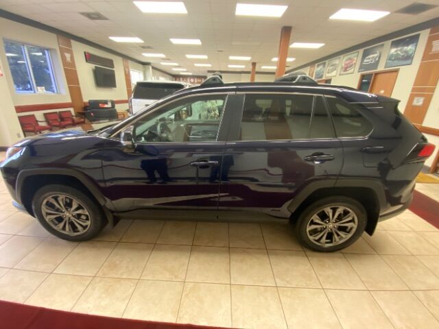 2022 Toyota RAV4 Hybrid XLE Premium