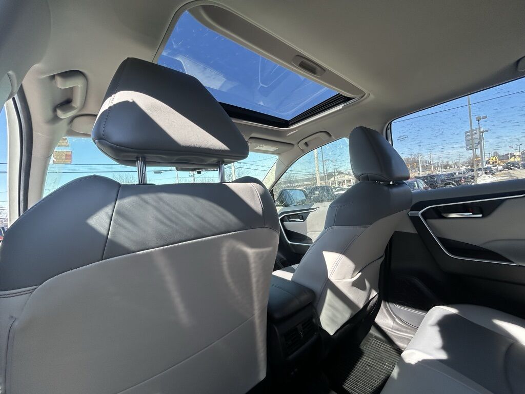 2022 Toyota RAV4 Hybrid XLE Premium Crestwood KY