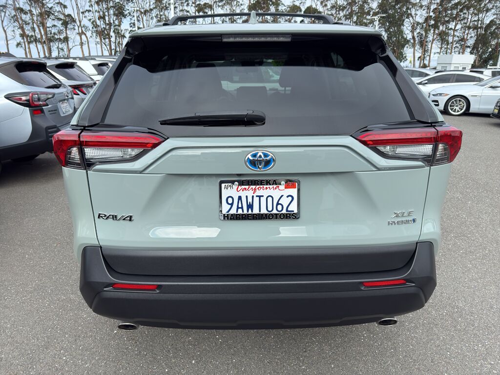 2022 Toyota RAV4 Hybrid XLE Premium