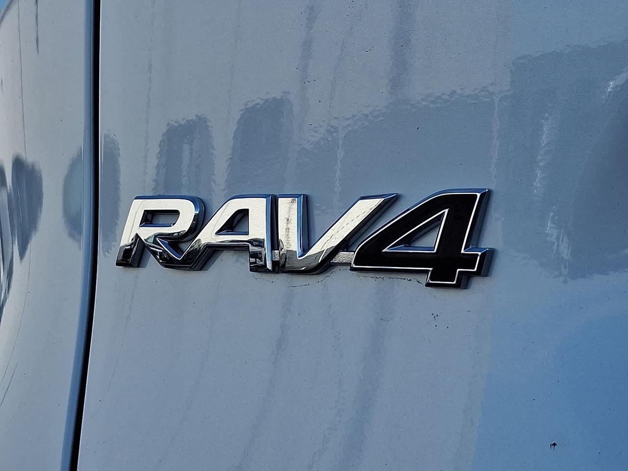 2022 Toyota RAV4 Hybrid XLE Premium Philadelphia PA