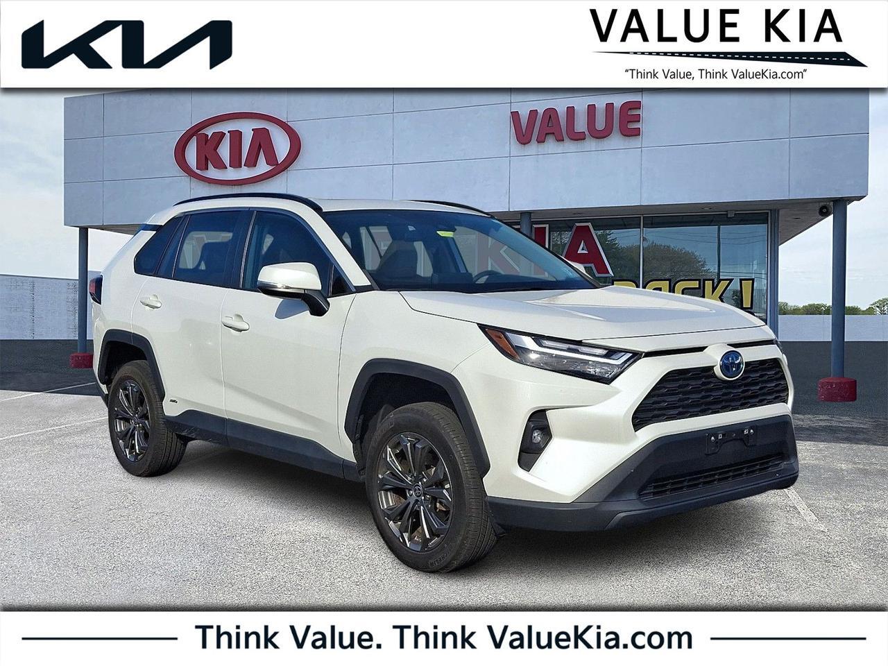 2022 Toyota RAV4 Hybrid XLE Premium
