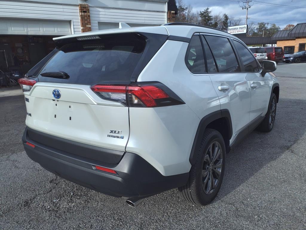 2022 Toyota RAV4 Hybrid XLE Premium