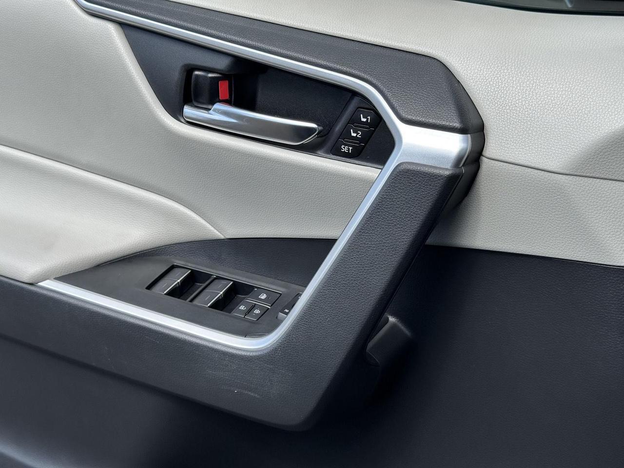 2022 Toyota RAV4 Hybrid XLE Premium Tucson AZ