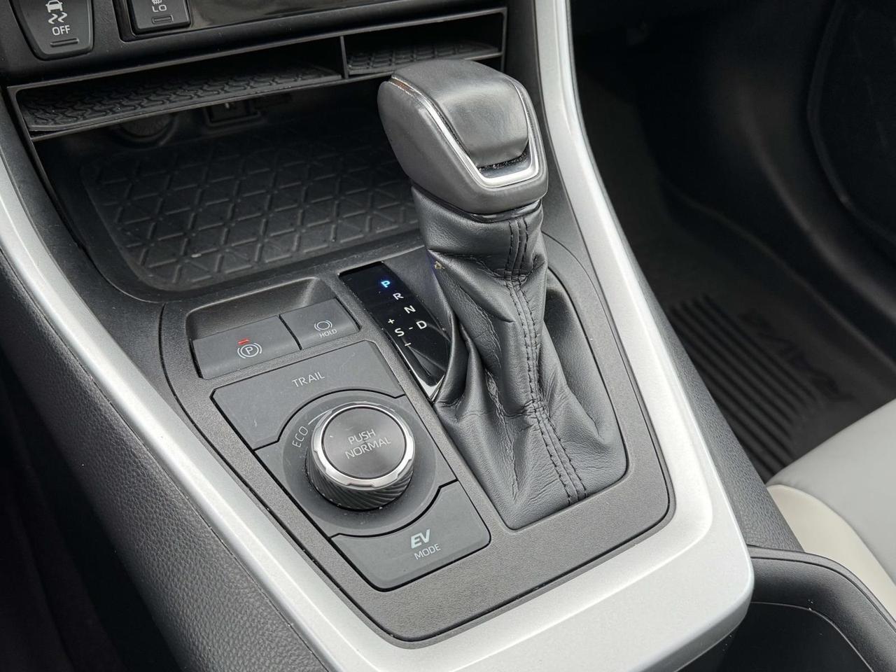 2022 Toyota RAV4 Hybrid XLE Premium Fredericksburg VA