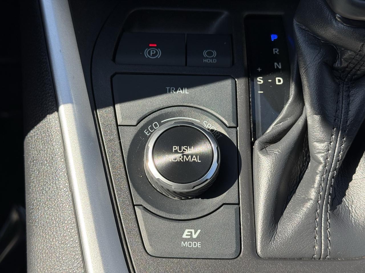 2022 Toyota RAV4 Hybrid XLE Premium Stafford VA