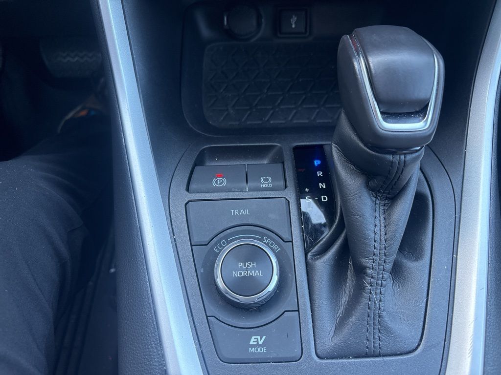 2022 Toyota RAV4 Hybrid XLE Premium Cockeysville MD