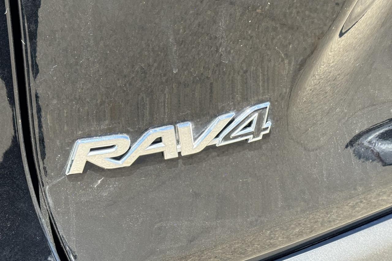2022 Toyota RAV4 Hybrid XLE Roseville CA