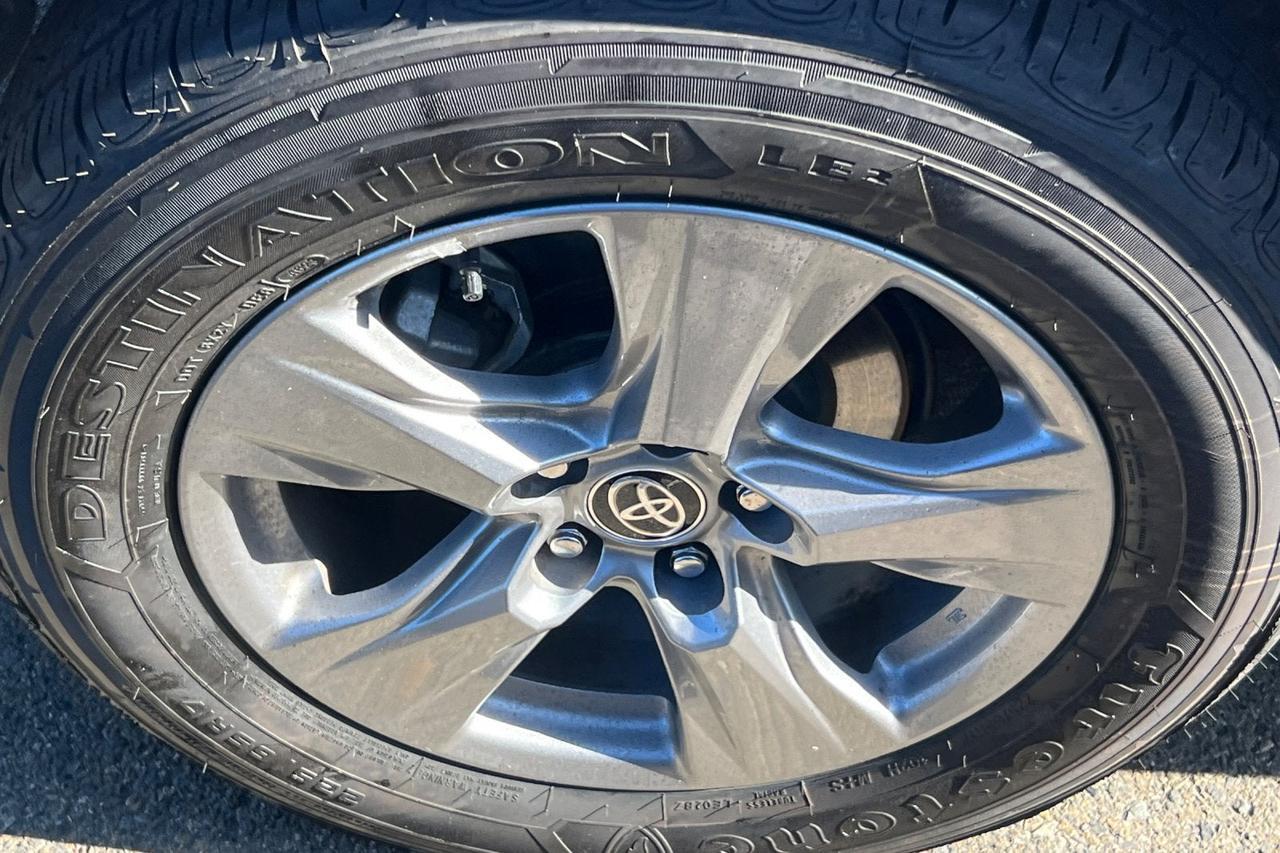 2022 Toyota RAV4 Hybrid XLE Roseville CA