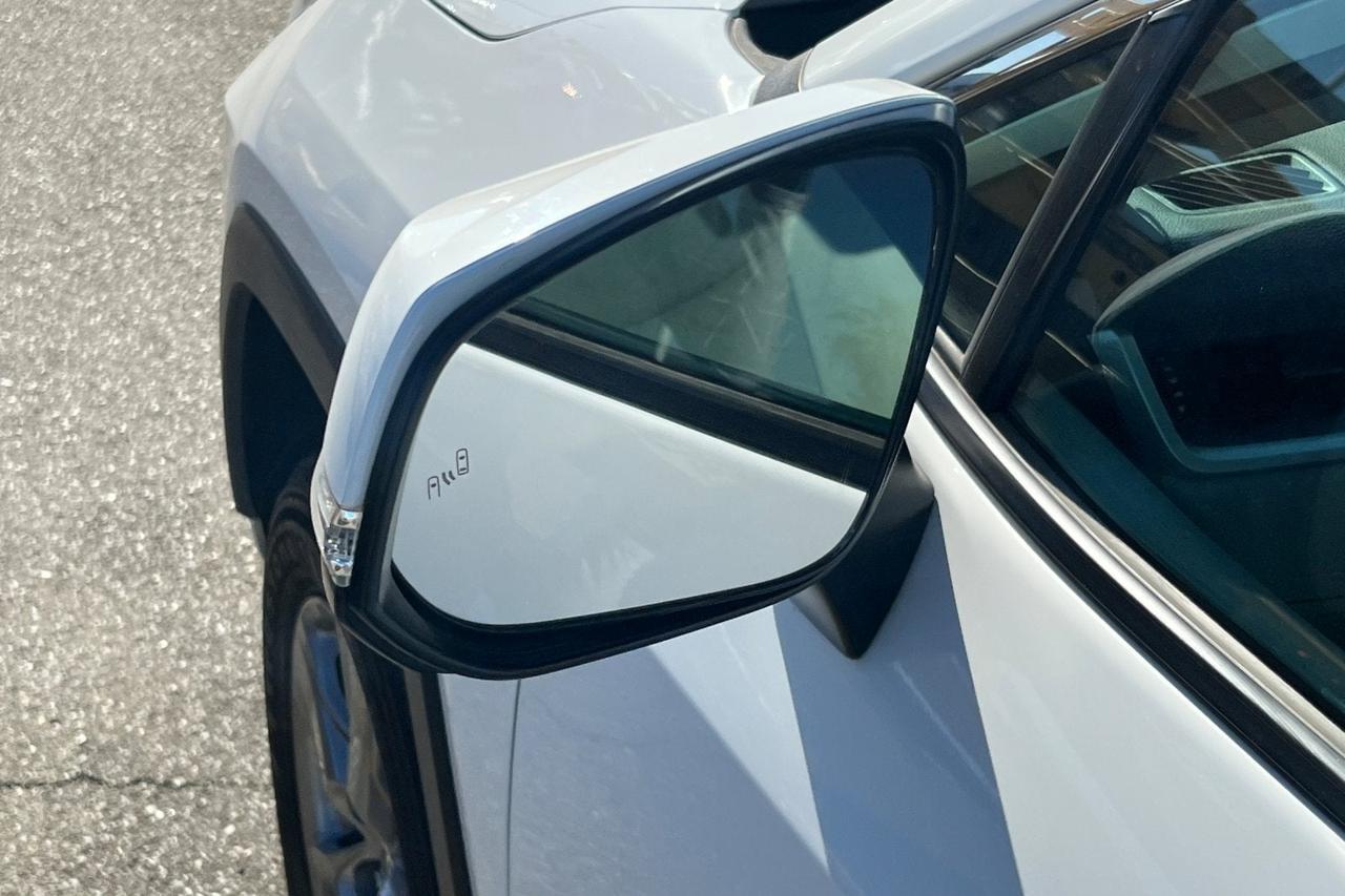 2022 Toyota RAV4 Hybrid XLE Roseville CA