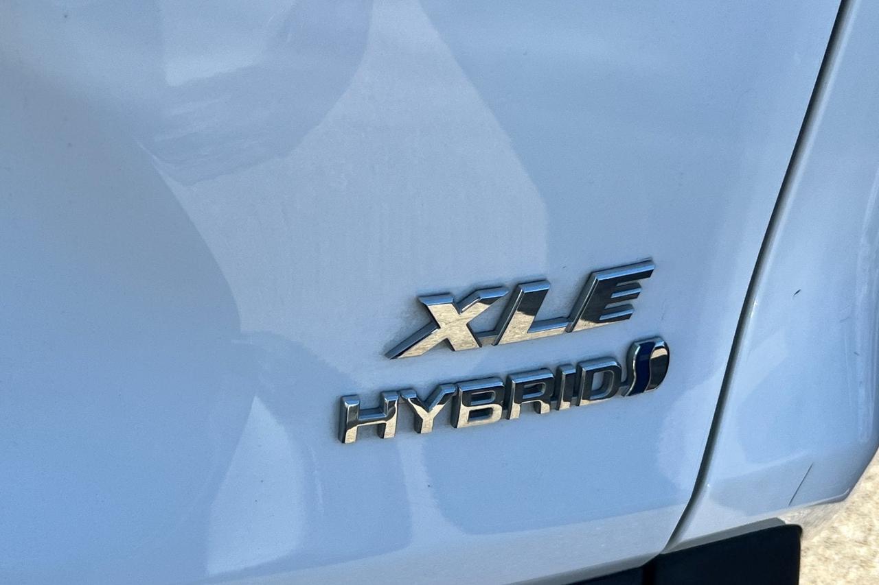 2022 Toyota RAV4 Hybrid XLE Roseville CA