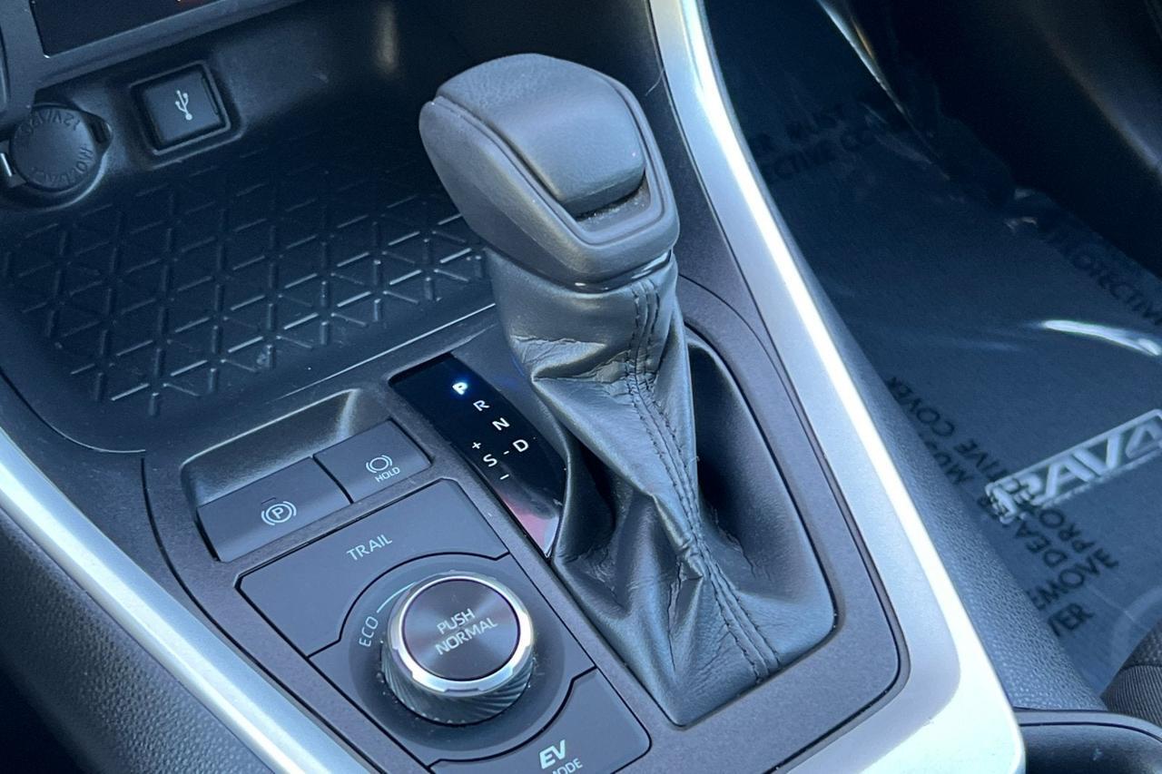 2022 Toyota RAV4 Hybrid XLE Roseville CA