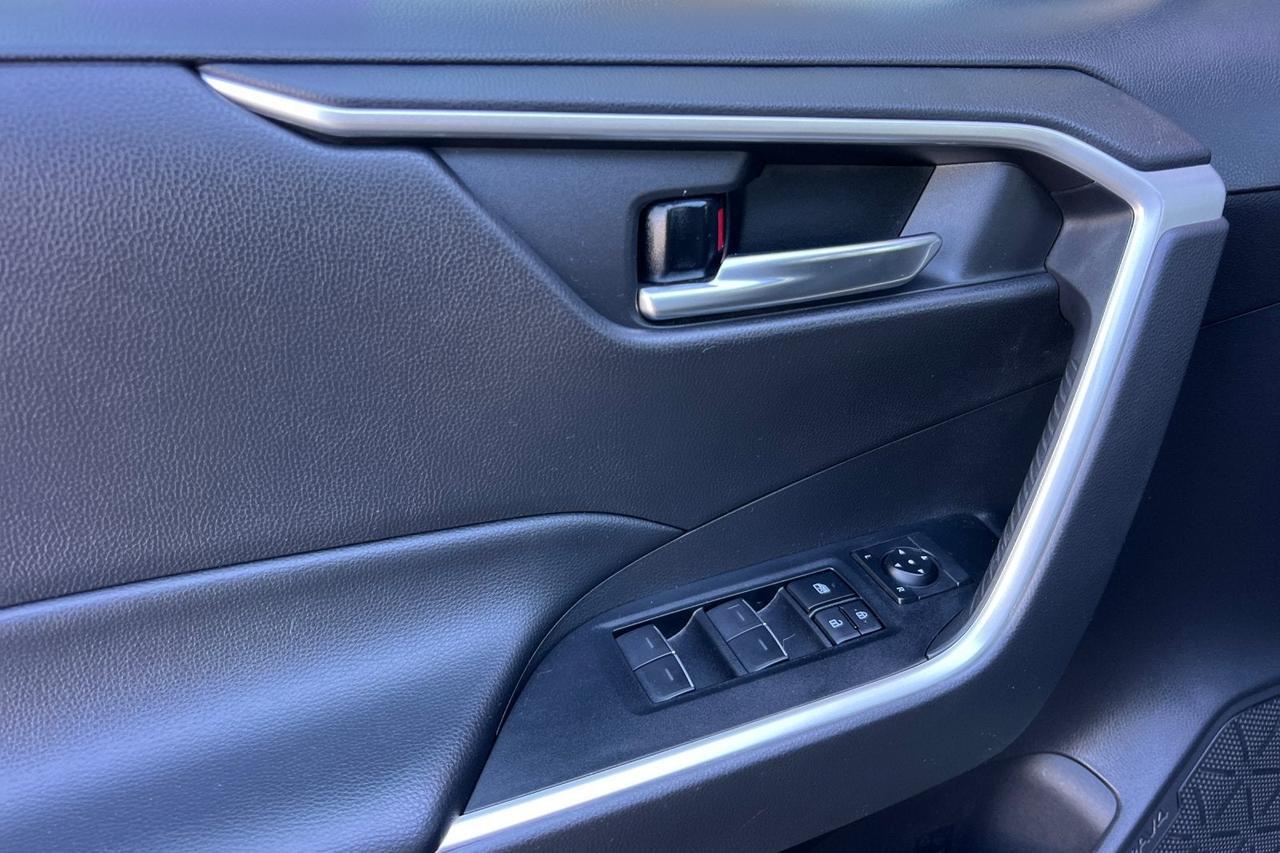 2022 Toyota RAV4 Hybrid XLE Roseville CA