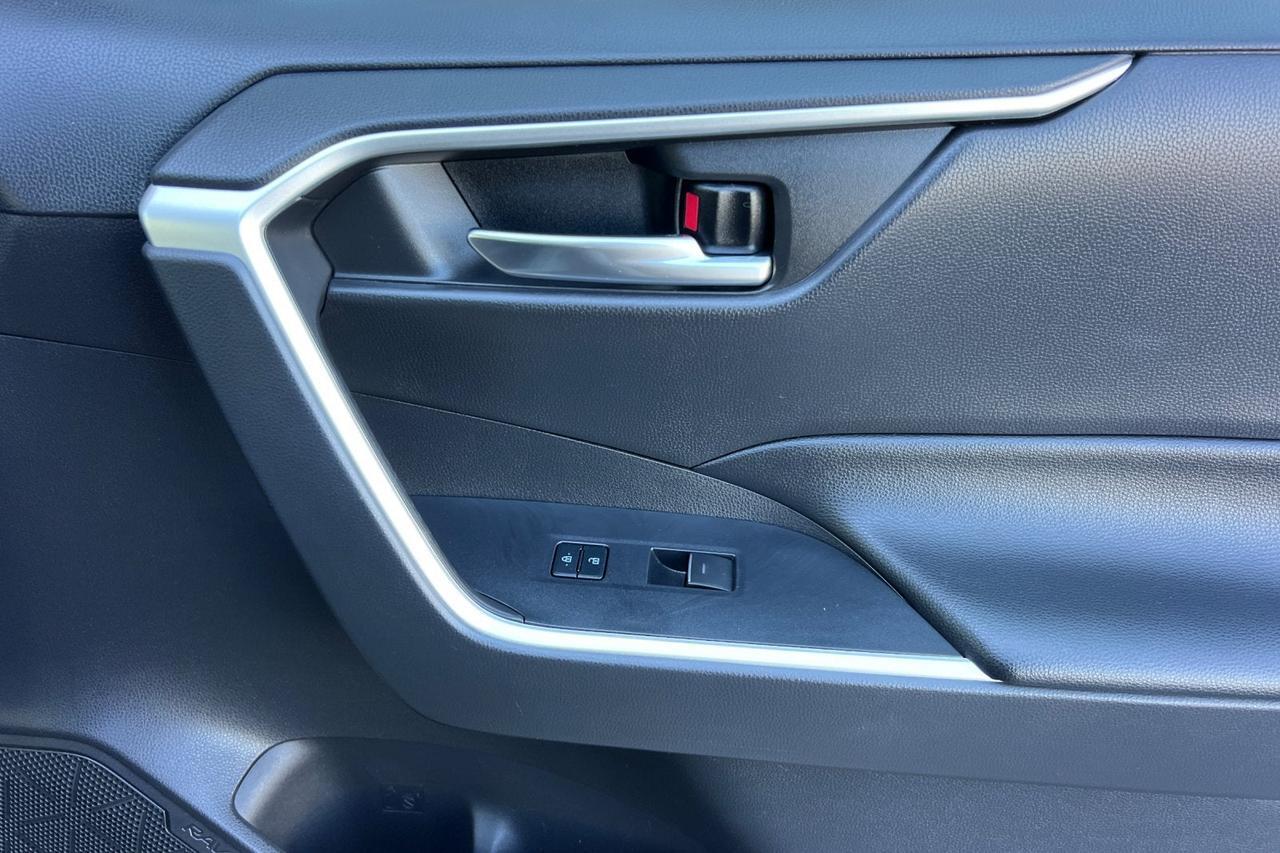 2022 Toyota RAV4 Hybrid XLE Roseville CA