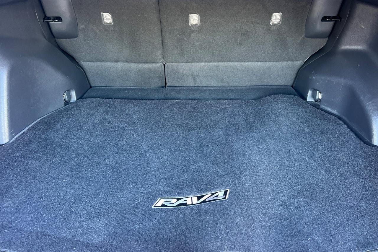 2022 Toyota RAV4 Hybrid XLE Roseville CA