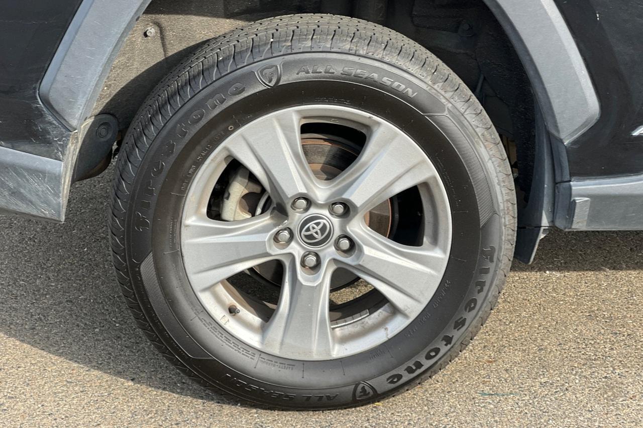 2022 Toyota RAV4 Hybrid XLE Roseville CA