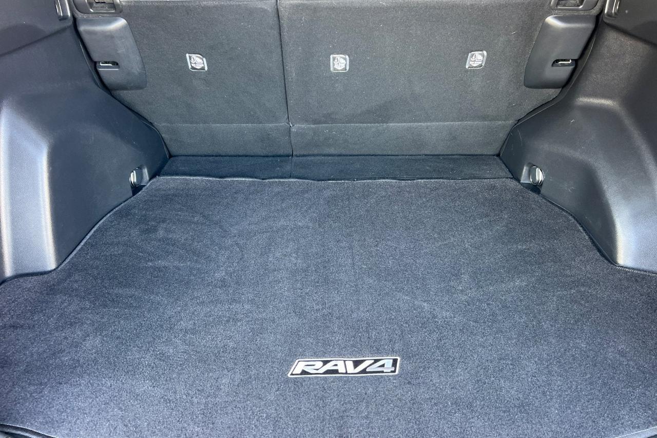 2022 Toyota RAV4 Hybrid XLE Roseville CA