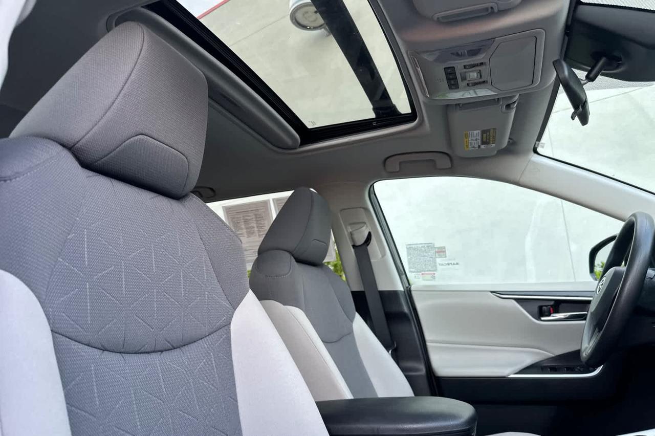 2022 Toyota RAV4 Hybrid XLE Roseville CA