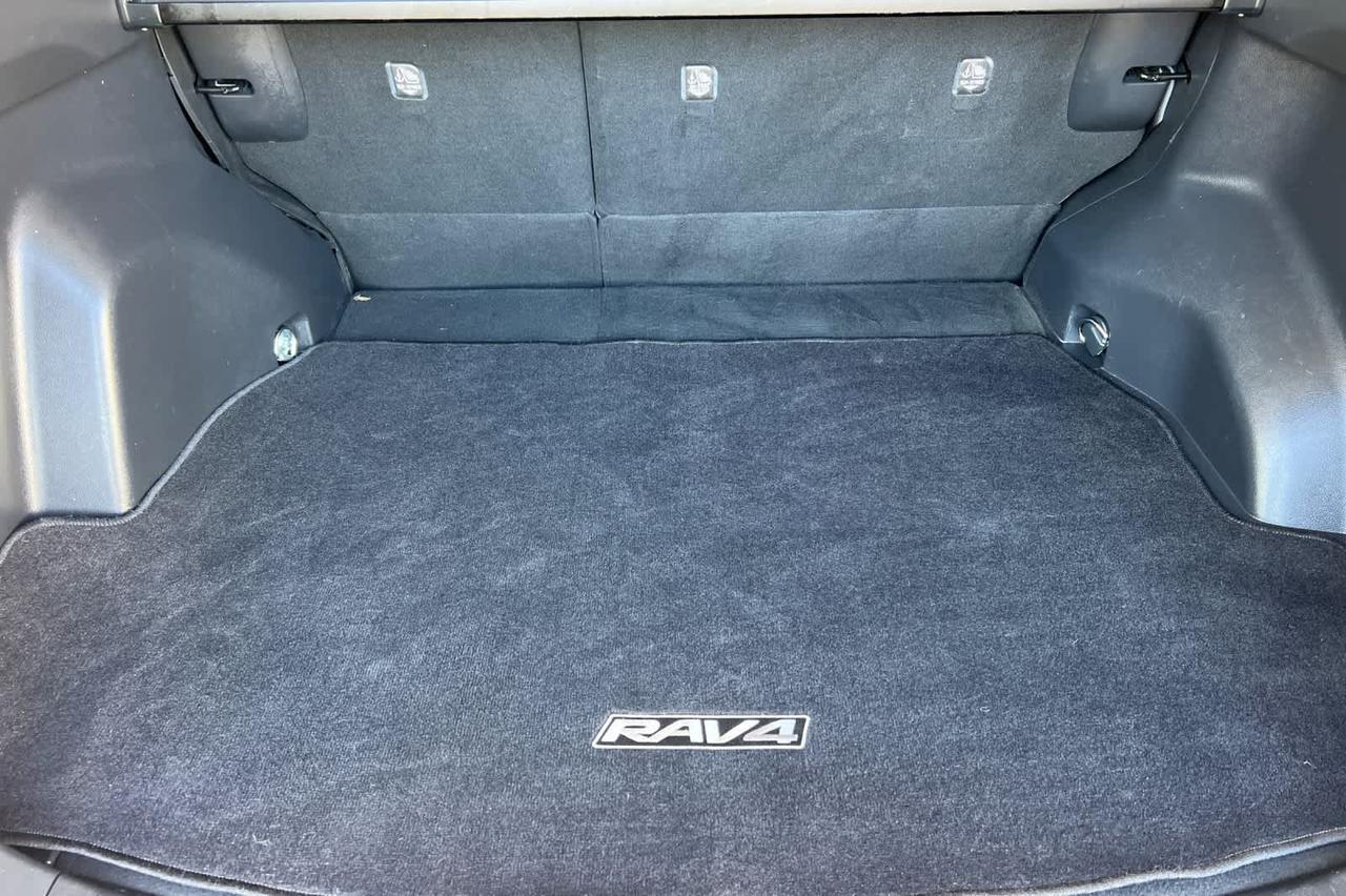 2022 Toyota RAV4 Hybrid XLE Roseville CA