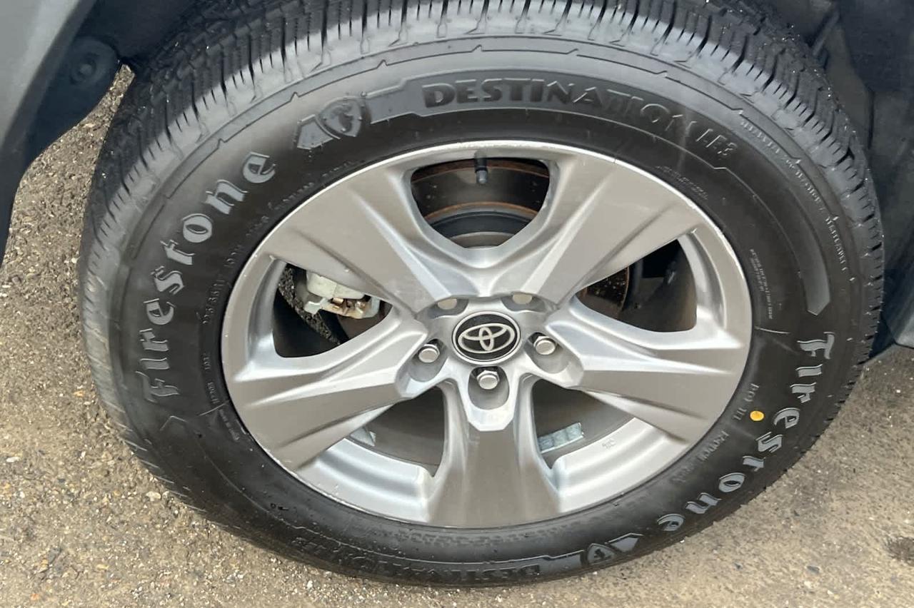 2022 Toyota RAV4 Hybrid XLE Roseville CA