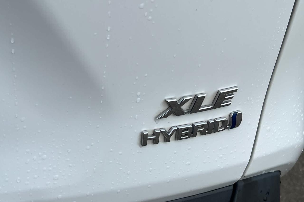 2022 Toyota RAV4 Hybrid XLE Roseville CA