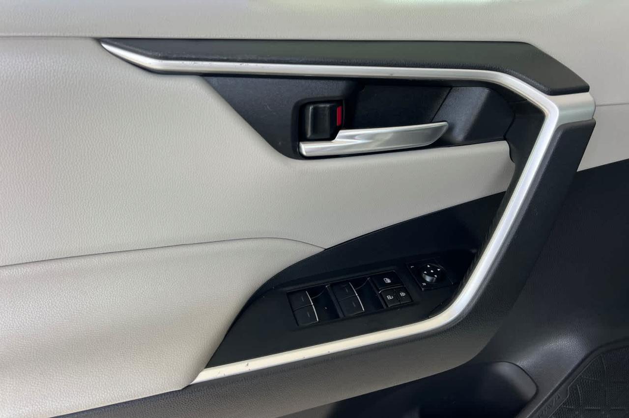 2022 Toyota RAV4 Hybrid XLE Roseville CA