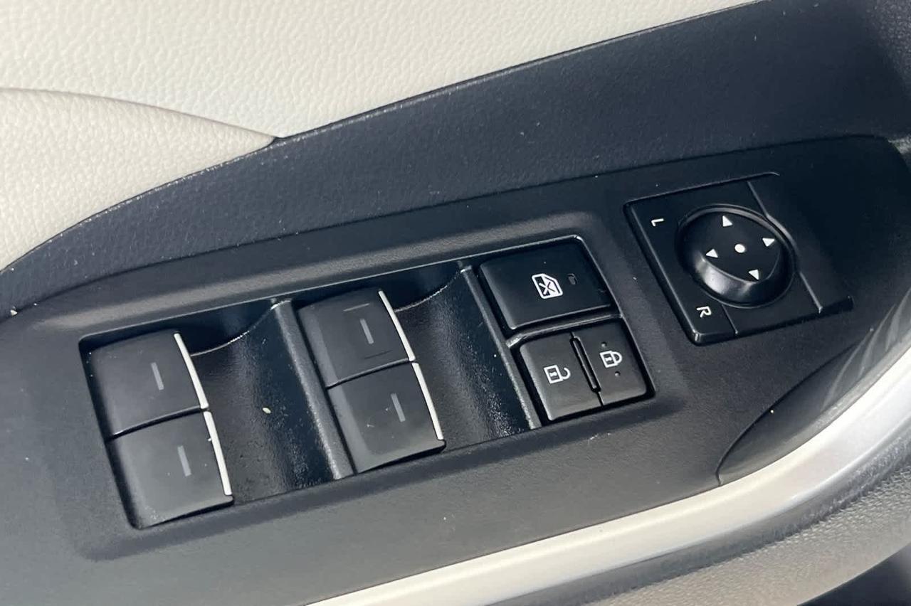 2022 Toyota RAV4 Hybrid XLE Roseville CA