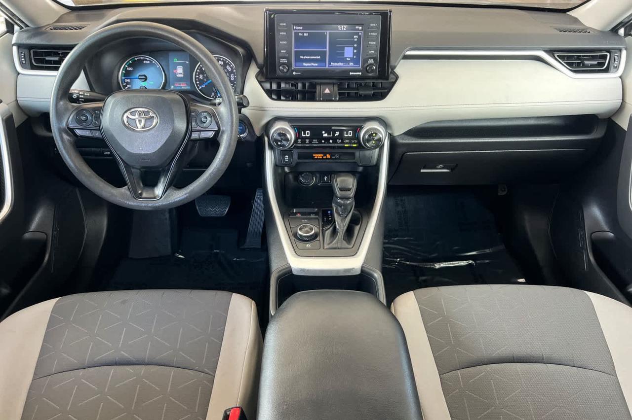2022 Toyota RAV4 Hybrid XLE