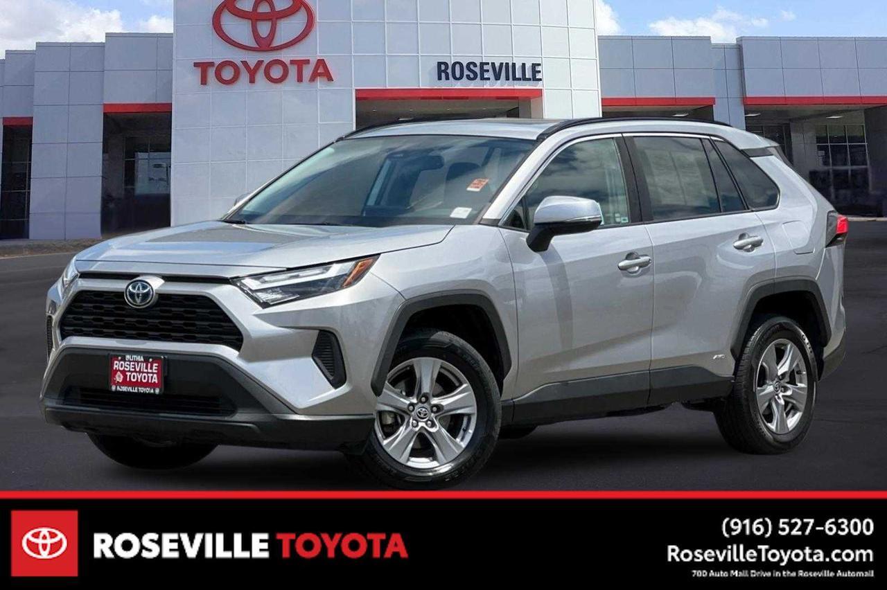 2022 Toyota RAV4 Hybrid XLE