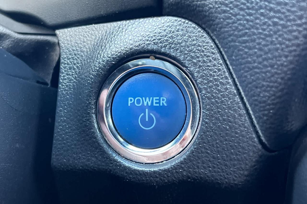 2022 Toyota RAV4 Hybrid XLE Roseville CA