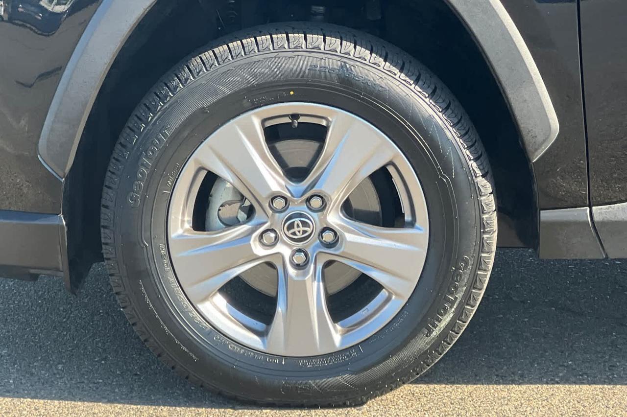 2022 Toyota RAV4 Hybrid XLE Roseville CA