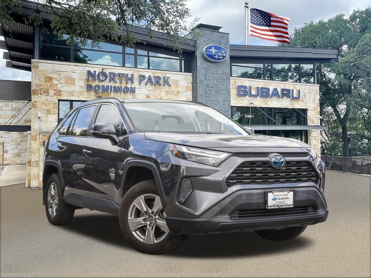 2022 Toyota RAV4 Hybrid XLE