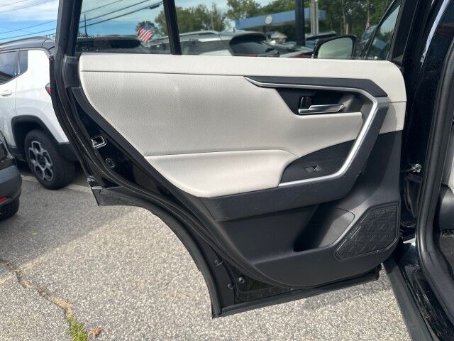 2022 Toyota RAV4 Hybrid XLE Worcester MA