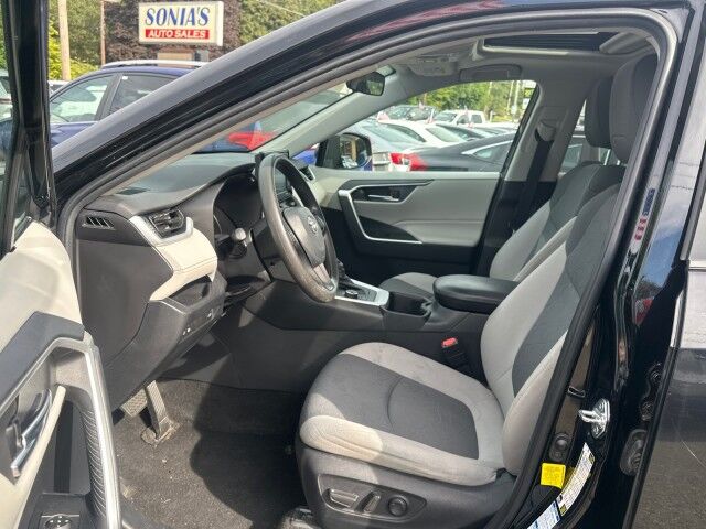 2022 Toyota RAV4 Hybrid XLE Worcester MA