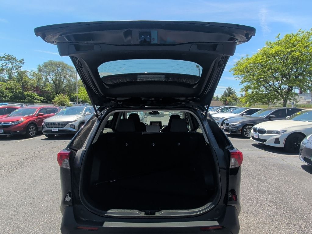 2022 Toyota RAV4 Hybrid XLE Worcester MA
