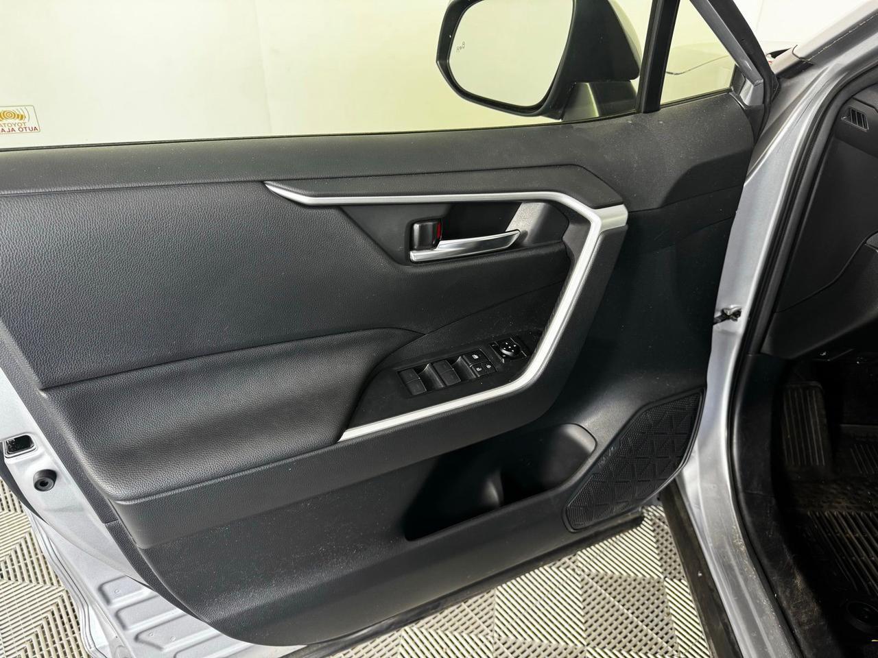 2022 Toyota RAV4 Hybrid XLE Fredericksburg VA