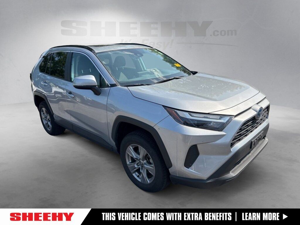 2022 Toyota RAV4 Hybrid XLE