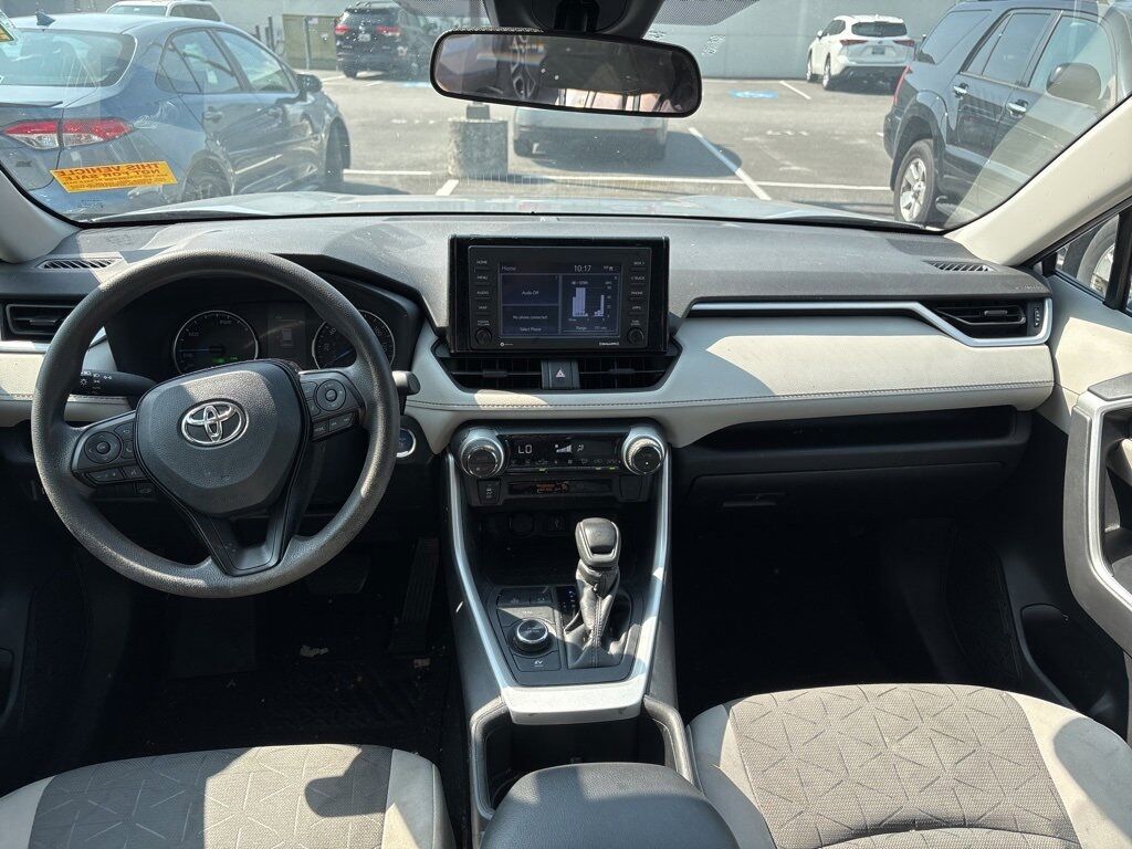2022 Toyota RAV4 Hybrid XLE