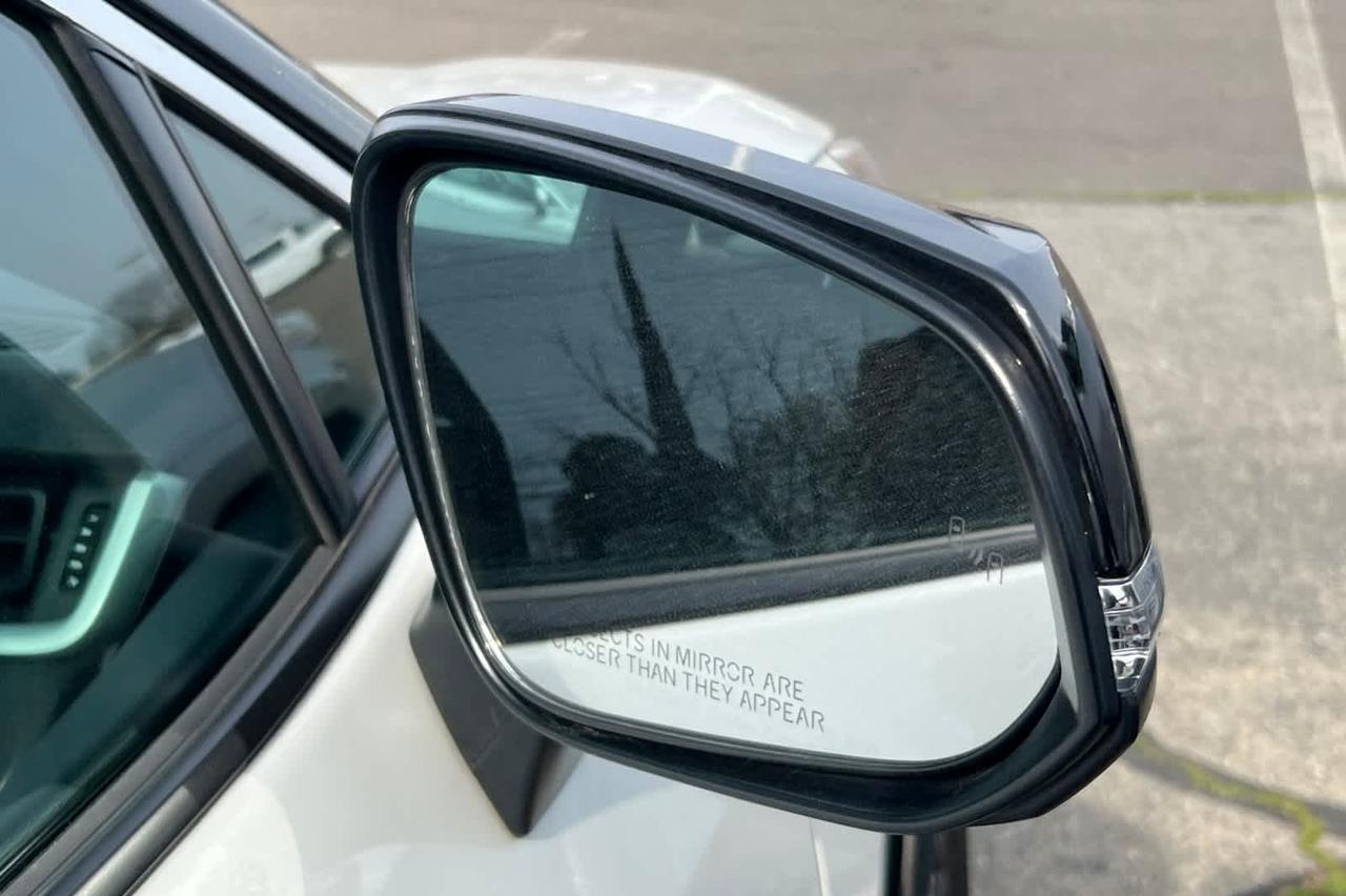 2022 Toyota RAV4 Hybrid XSE Roseville CA