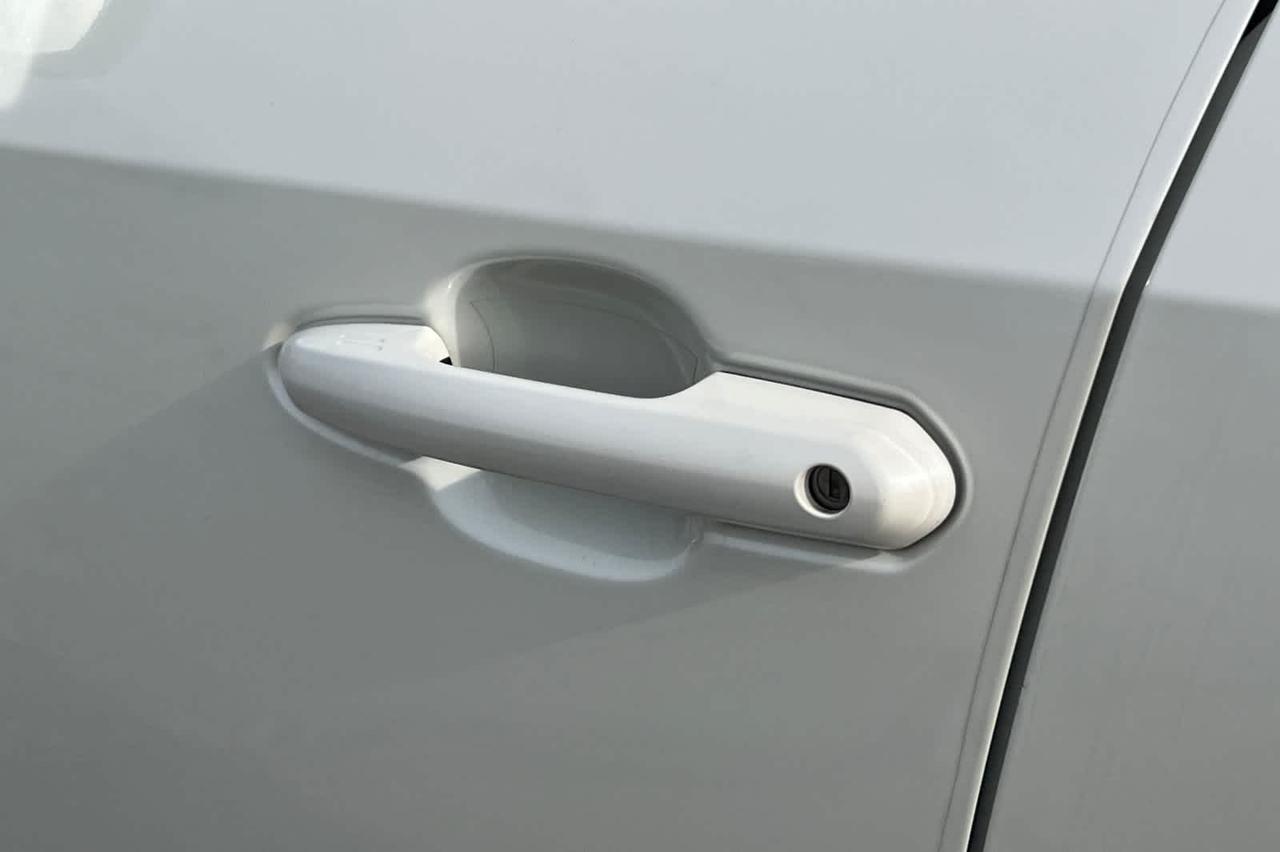 2022 Toyota RAV4 Hybrid XSE Roseville CA