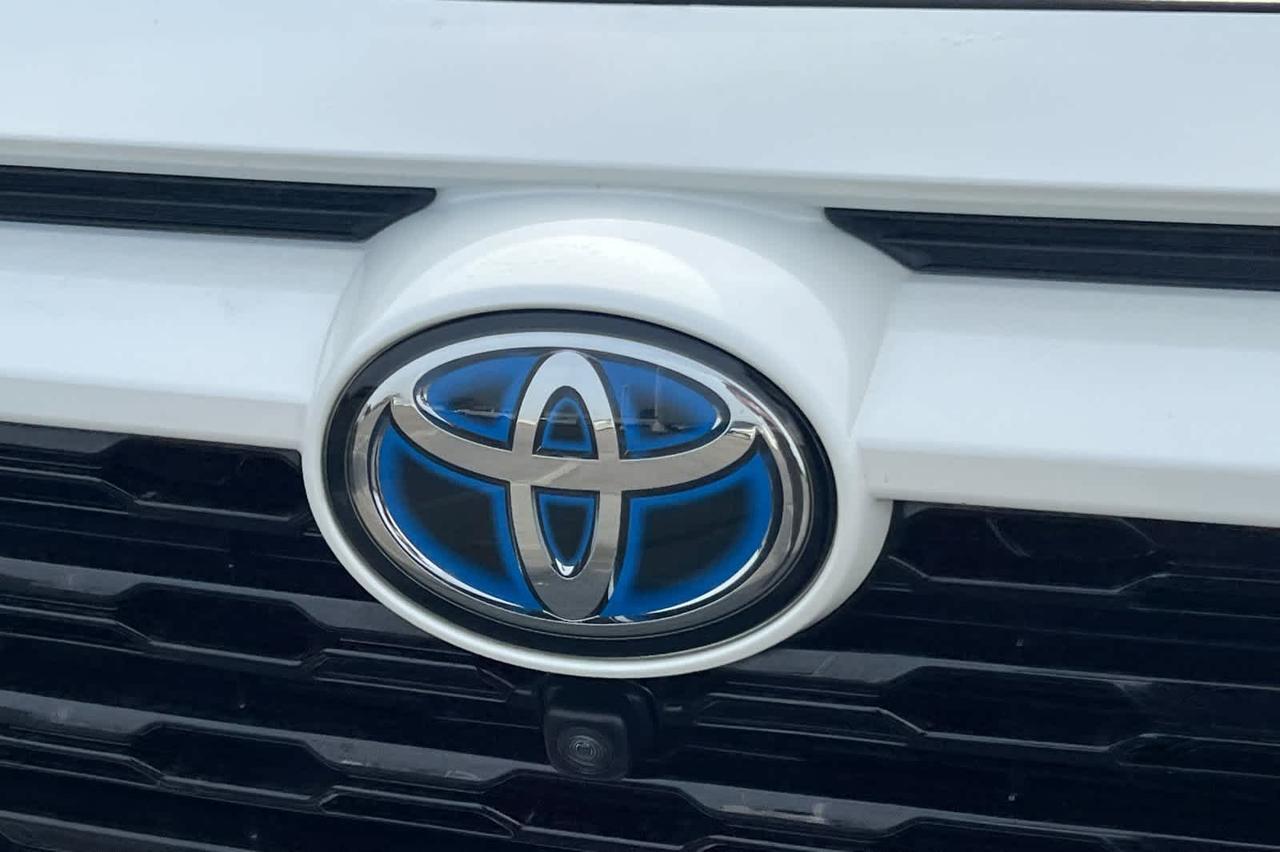 2022 Toyota RAV4 Hybrid XSE Roseville CA