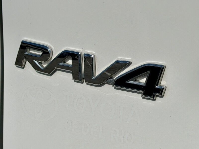 2022 Toyota RAV4 LE Del Rio TX