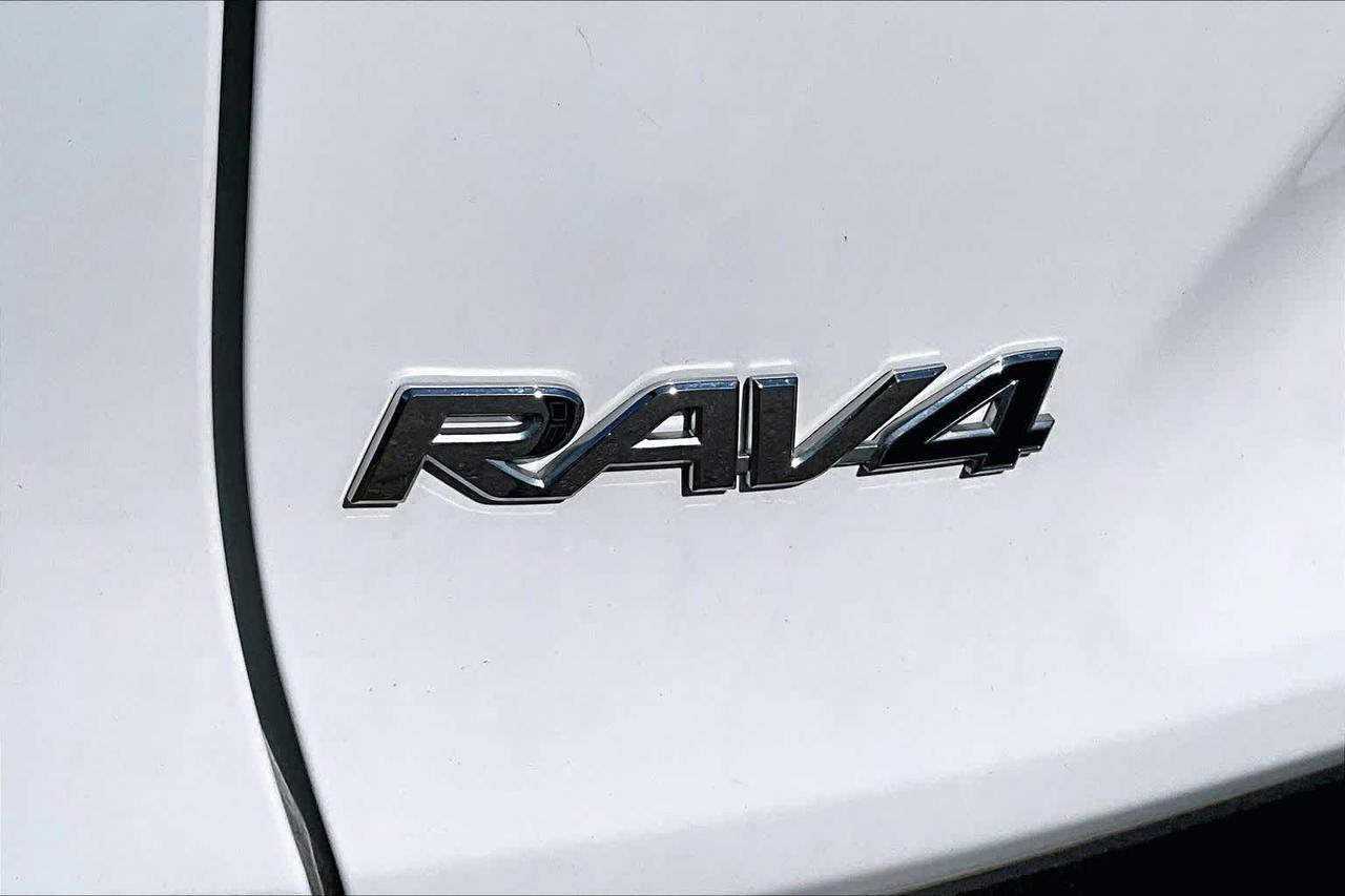 2022 Toyota RAV4 LE Folsom CA