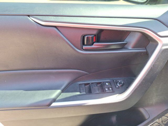 2022 Toyota RAV4 LE Hurst TX