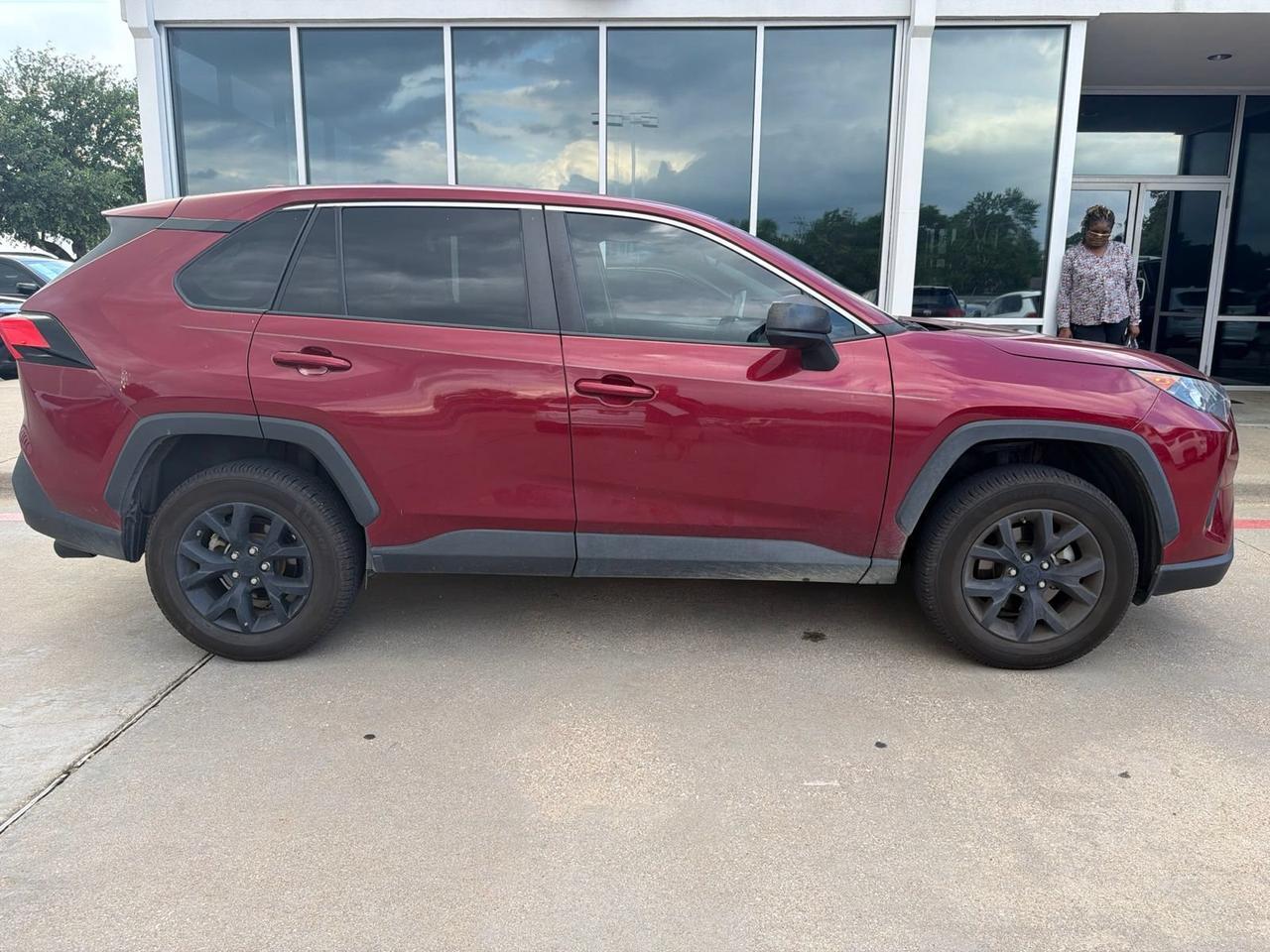 2022 Toyota RAV4 LE Hurst TX