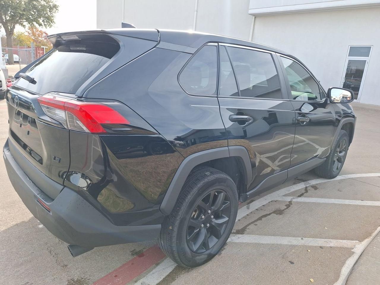 2022 Toyota RAV4 LE Hurst TX