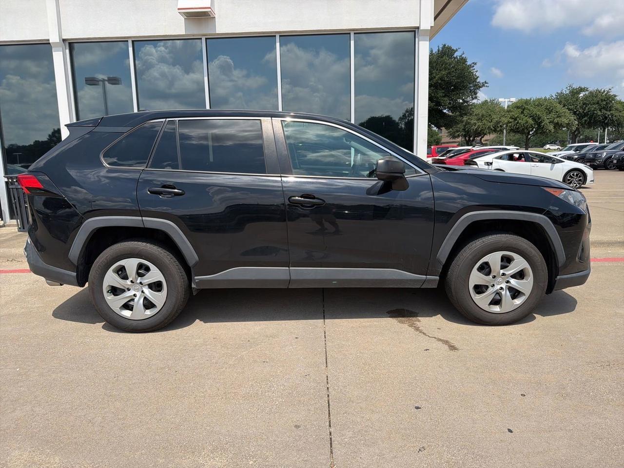 2022 Toyota RAV4 LE Hurst TX