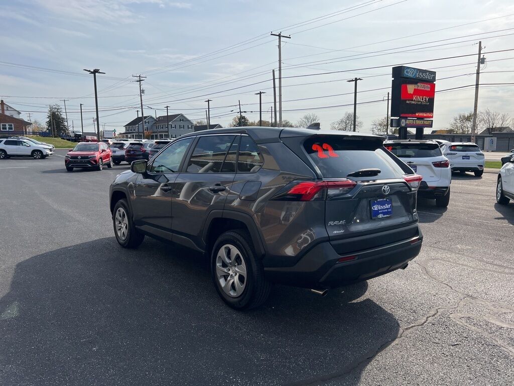 2022 Toyota RAV4 LE