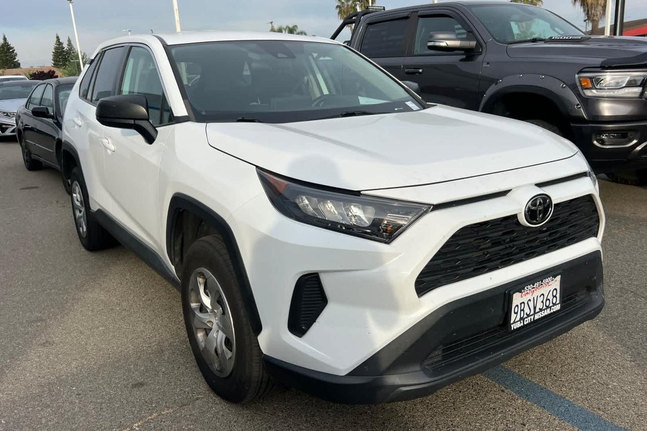 2022 Toyota RAV4 LE