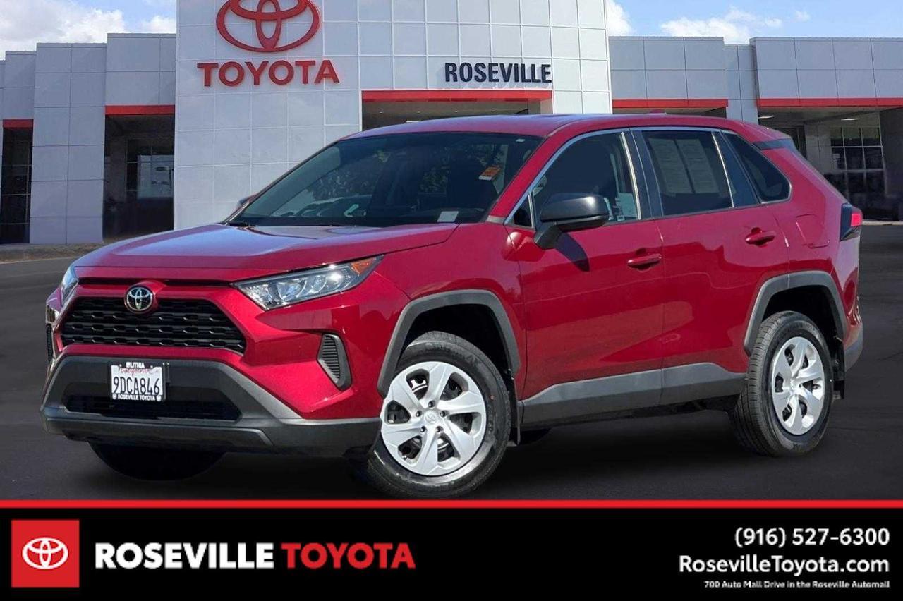 2022 Toyota RAV4 LE