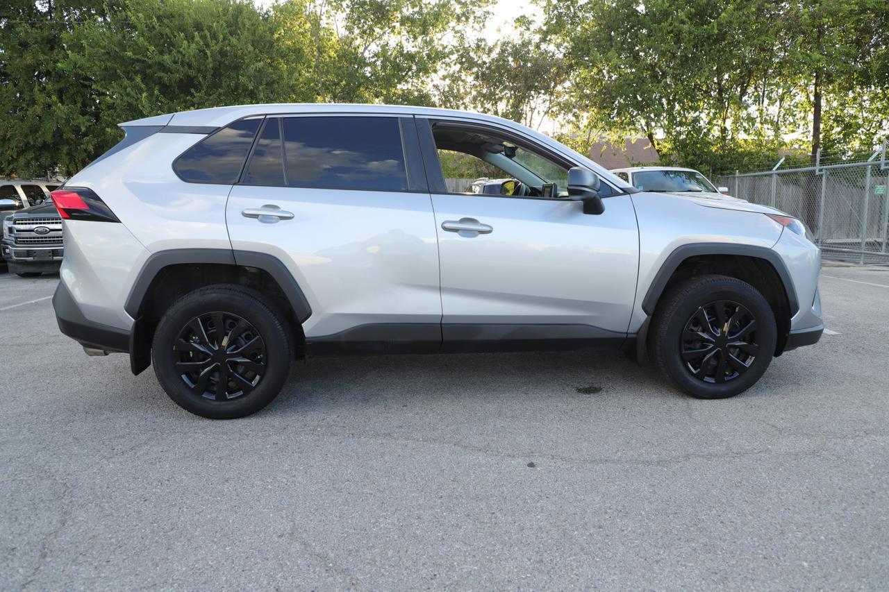 2022 Toyota RAV4 LE New Braunfels TX